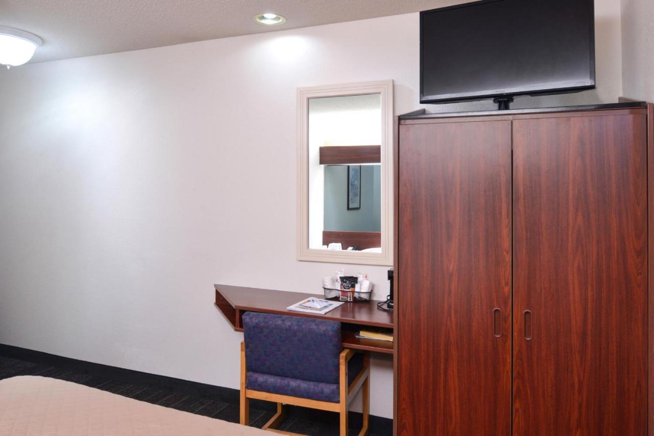 Americas Best Value Inn & Suites Maryville Exterior photo