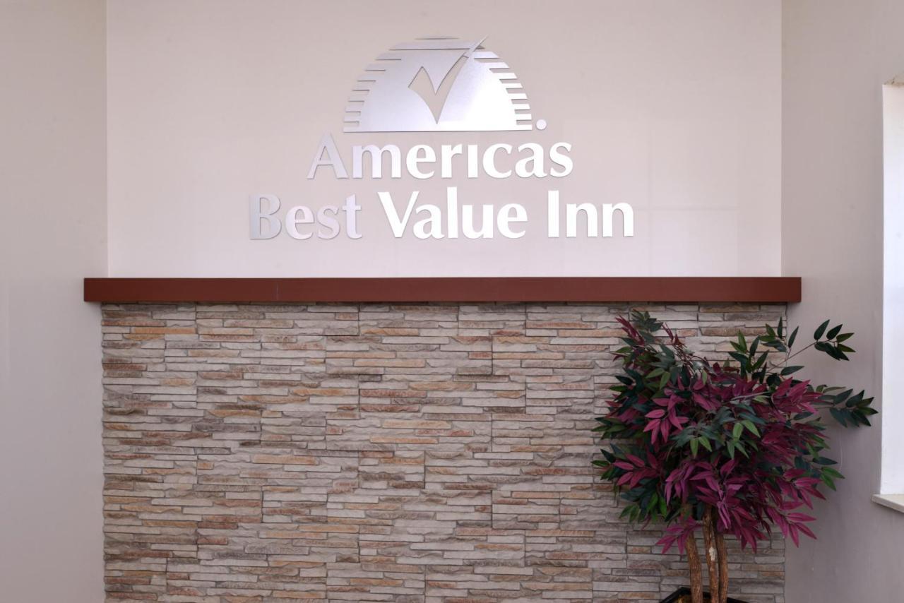 Americas Best Value Inn & Suites Maryville Exterior photo